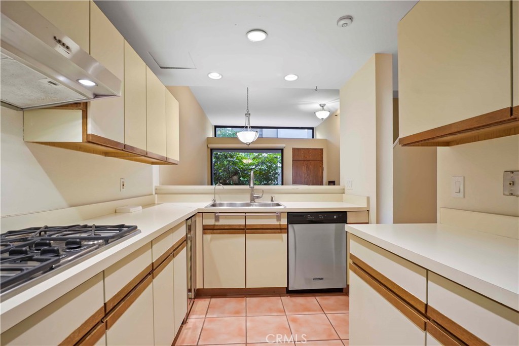 500 E Del Mar Boulevard