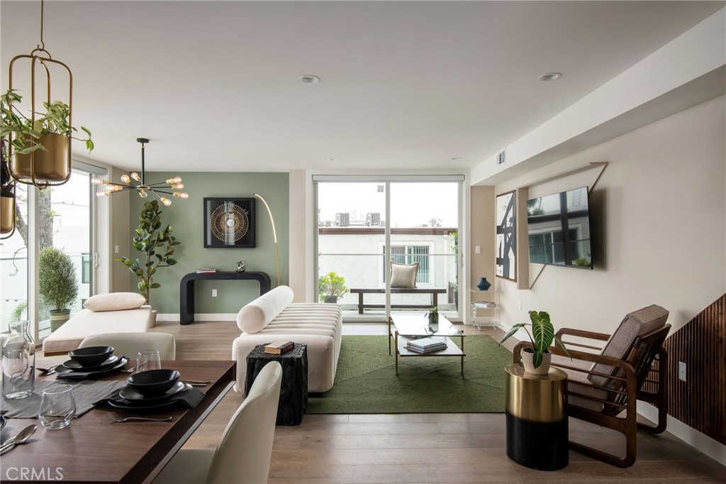 380 Cordova Street 206