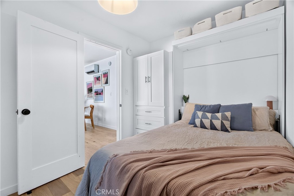 2135 Bellevue 12