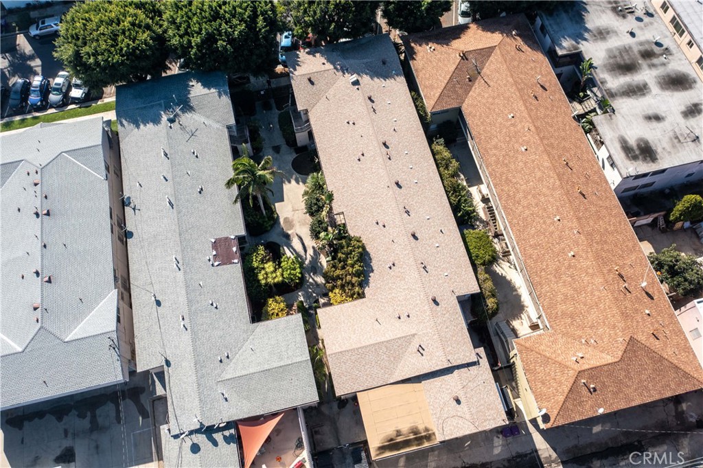 1023 E Appleton Street 8