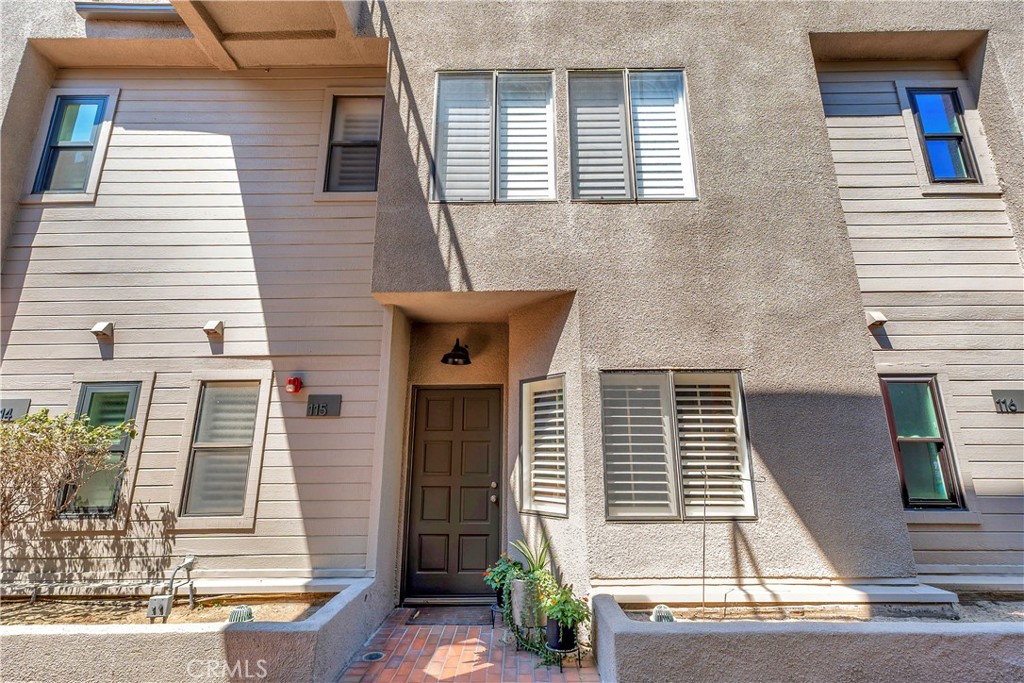 1310 E Orange Grove Boulevard 115