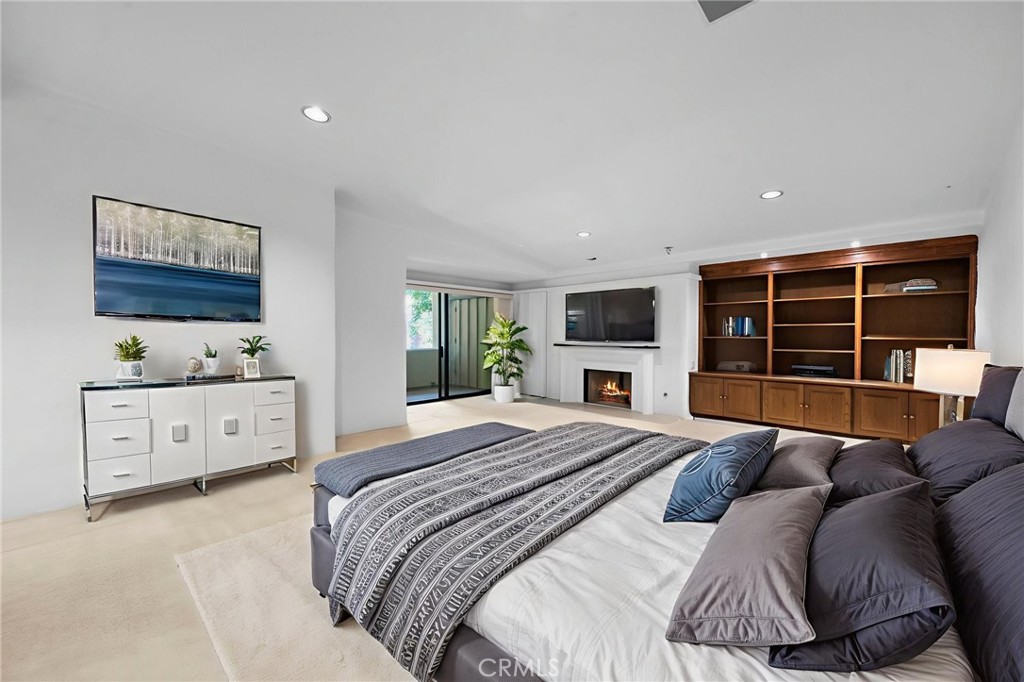 2187 Century Woods Way