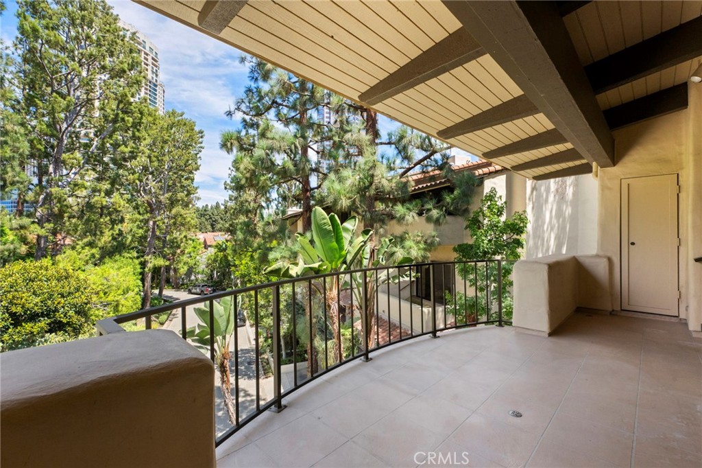 2187 Century Woods Way