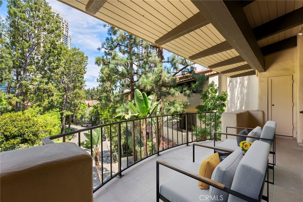 2187 Century Woods Way