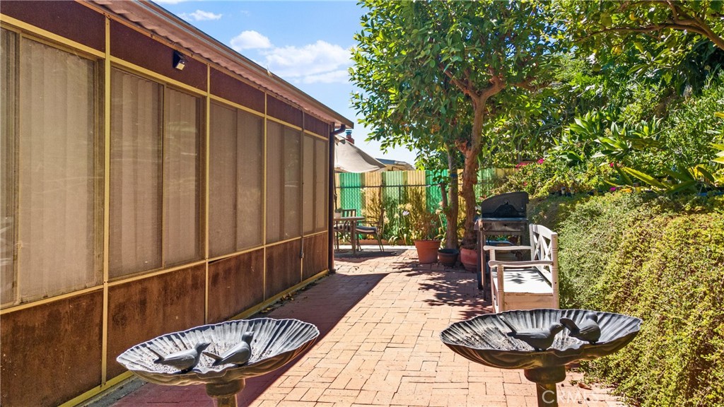 2445 N Ditman Avenue