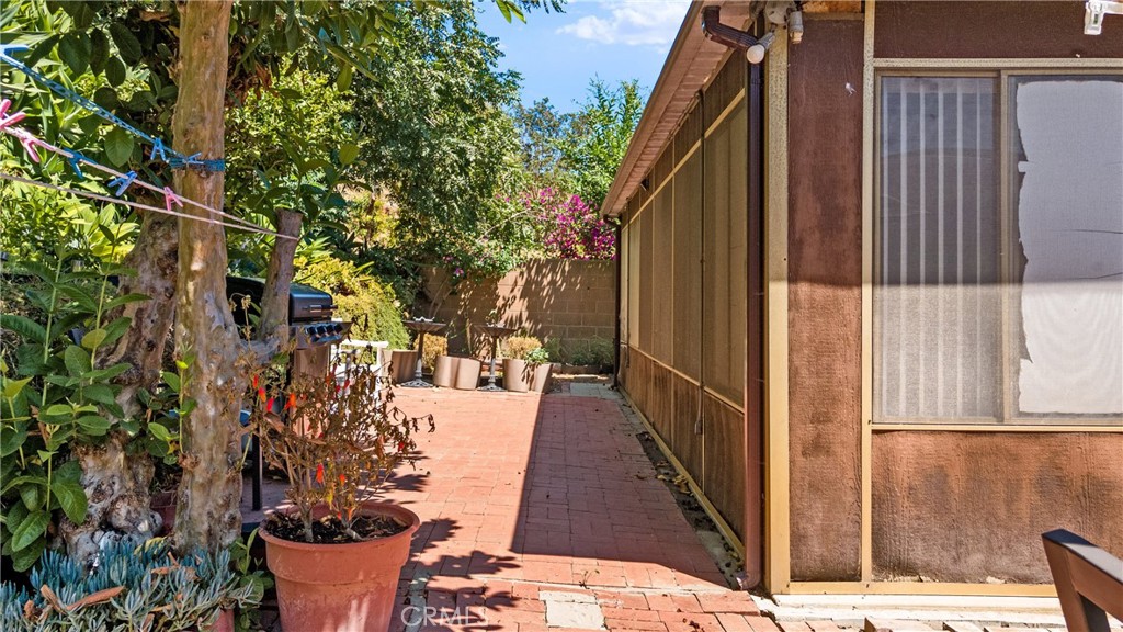 2445 N Ditman Avenue