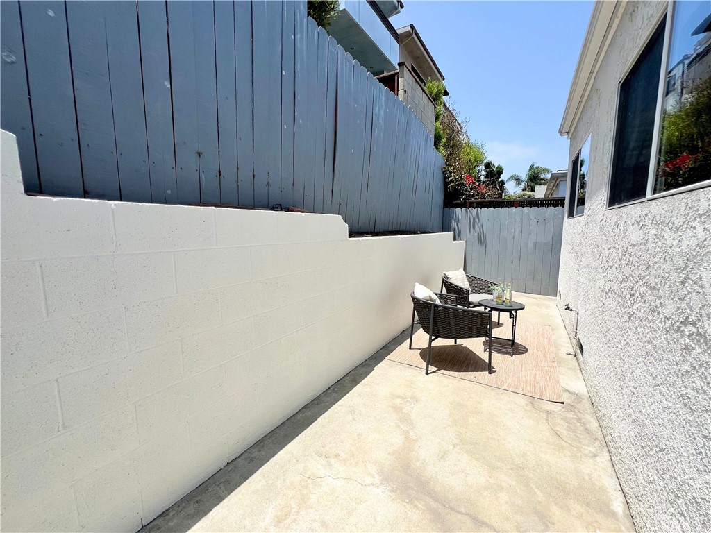 1715 Stanford Avenue