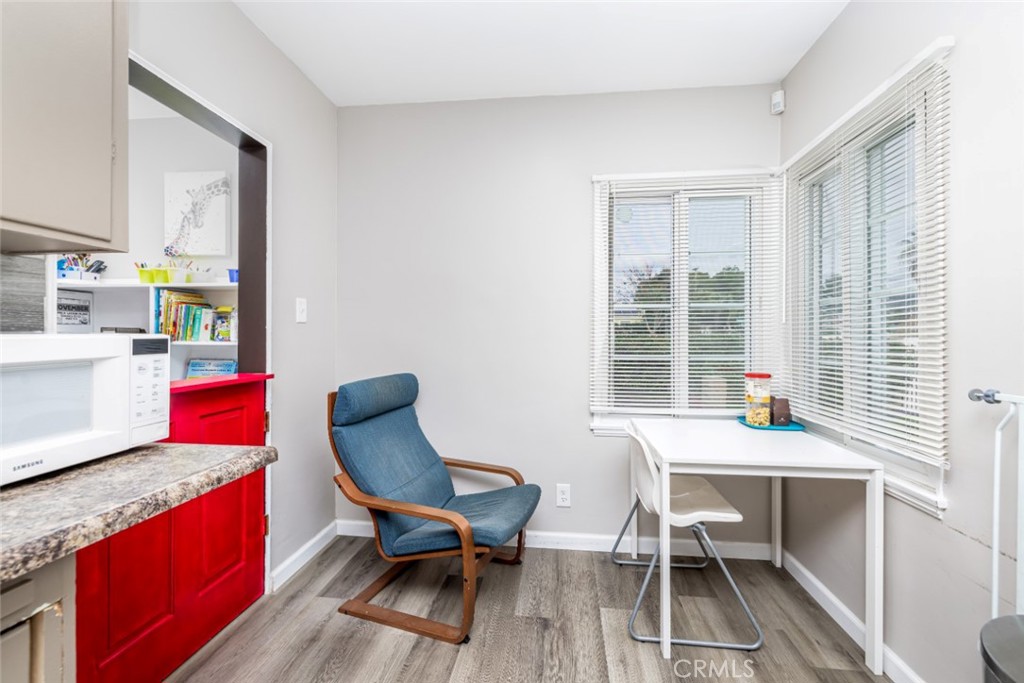 4102 & 4104 W Victory Boulevard