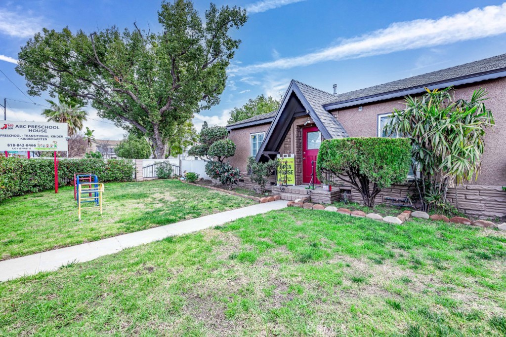 4102 & 4104 W Victory Boulevard