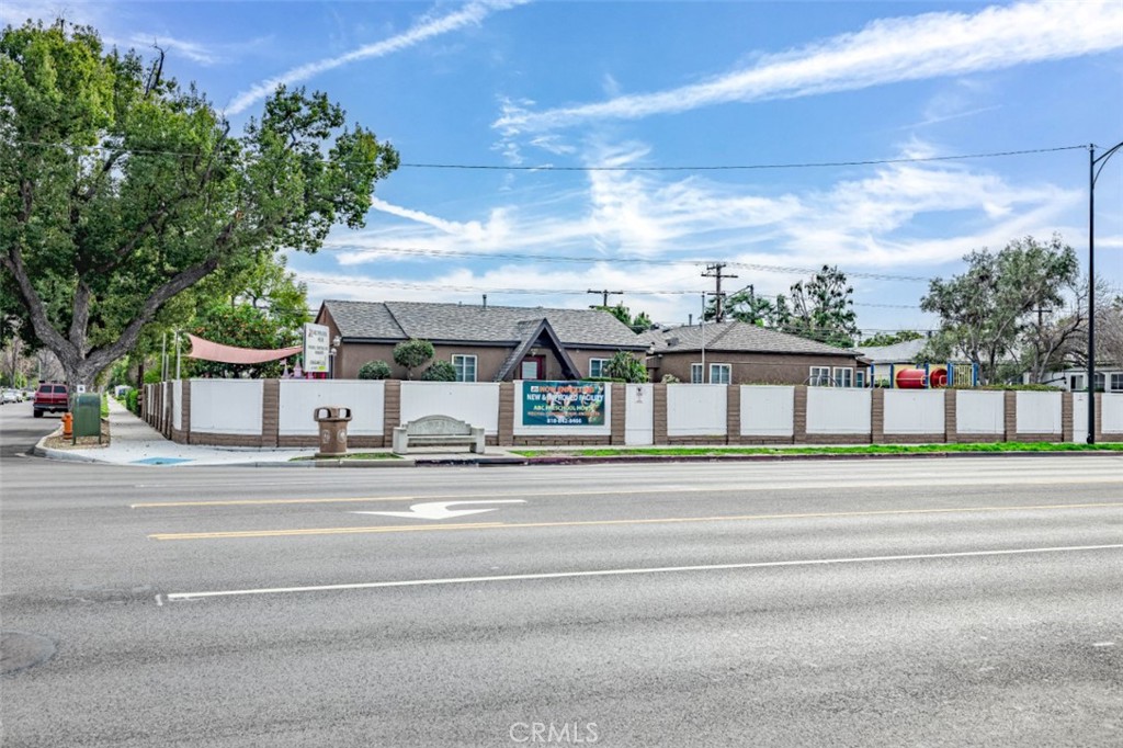 4102 & 4104 W Victory Boulevard