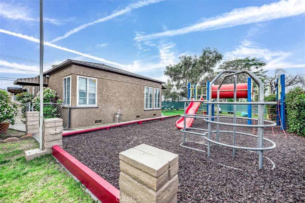 4102 & 4104 W Victory Boulevard