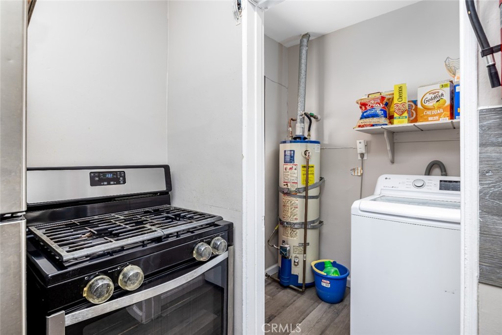 4102 & 4104 W Victory Boulevard