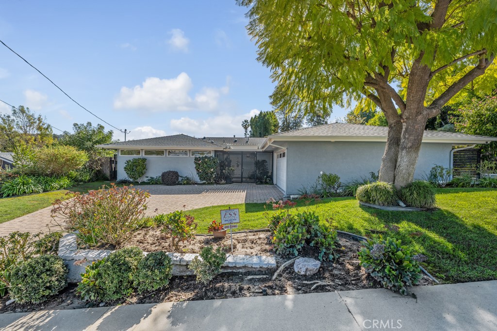 22432 De Grasse Drive