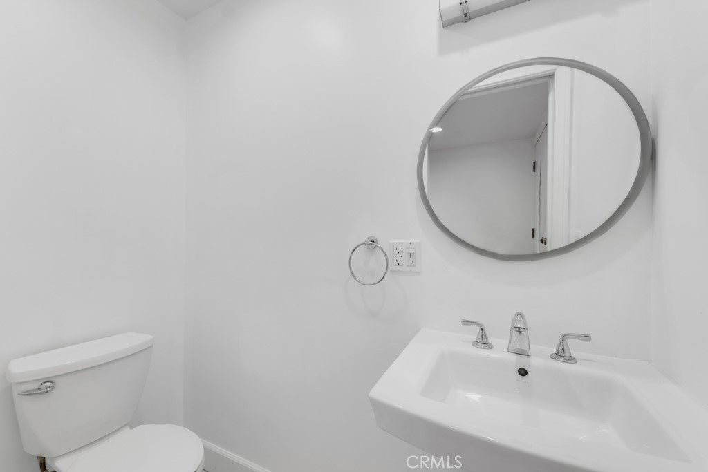 22432 De Grasse Drive