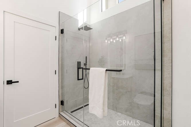 22300 Avenue San Luis