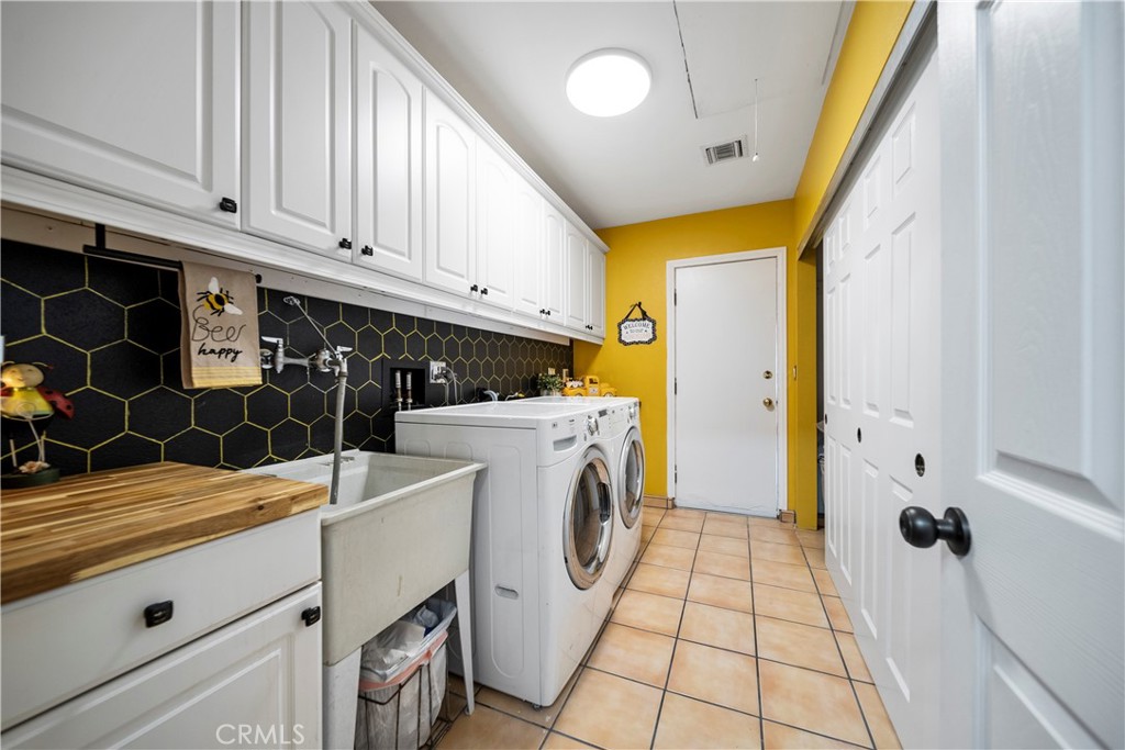 27912 Honeycomb Drive