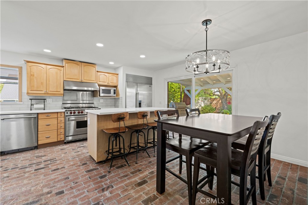 27912 Honeycomb Drive