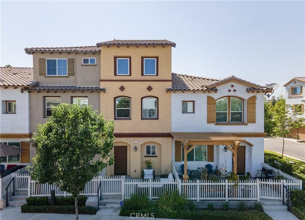 347 N Fenimore Avenue