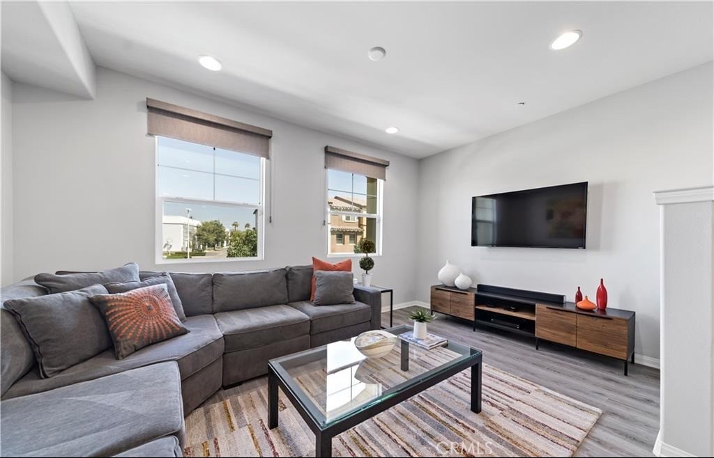 347 N Fenimore Avenue