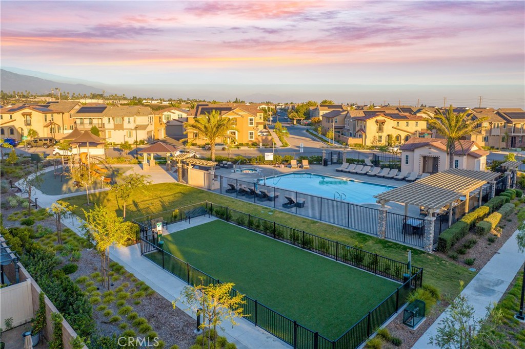 1588 Redwoods Drive Place