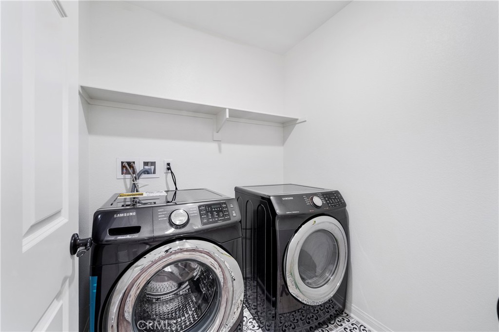 1588 Redwoods Drive Place