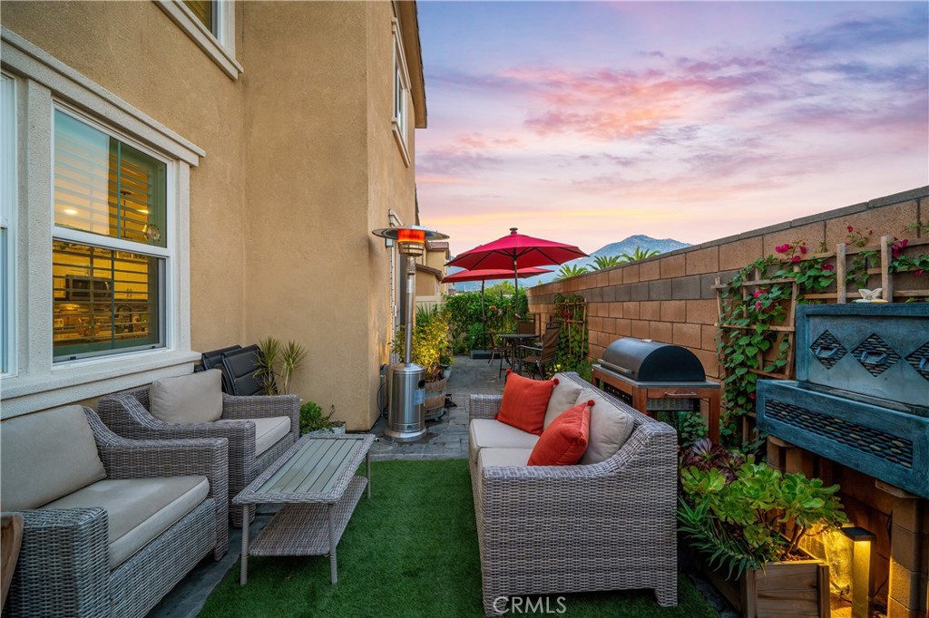 1588 Redwoods Drive Place