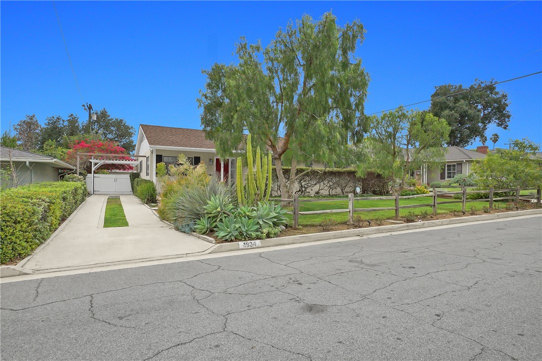 1834 Midwick Drive