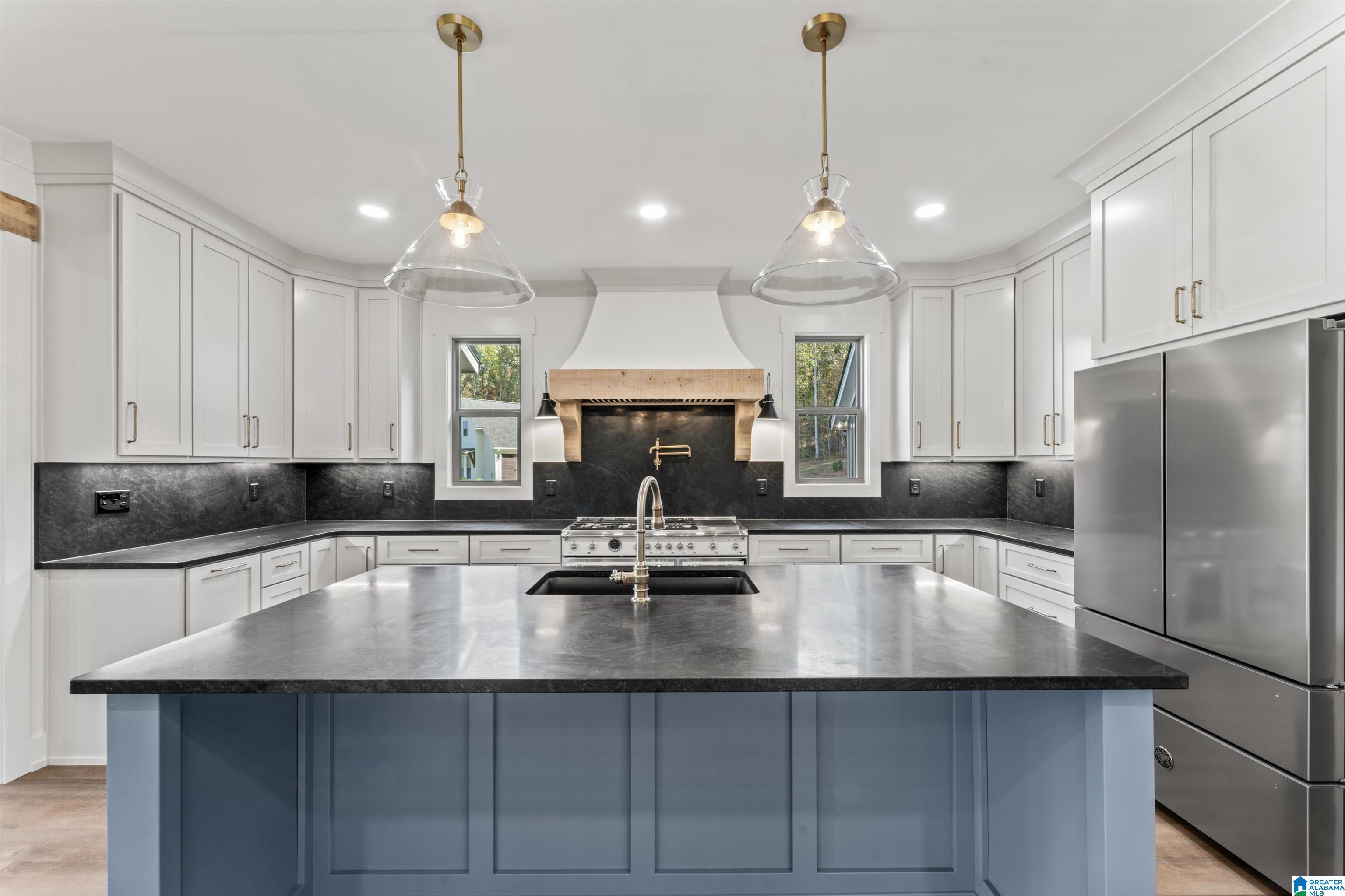 375 JACOBS LOOP