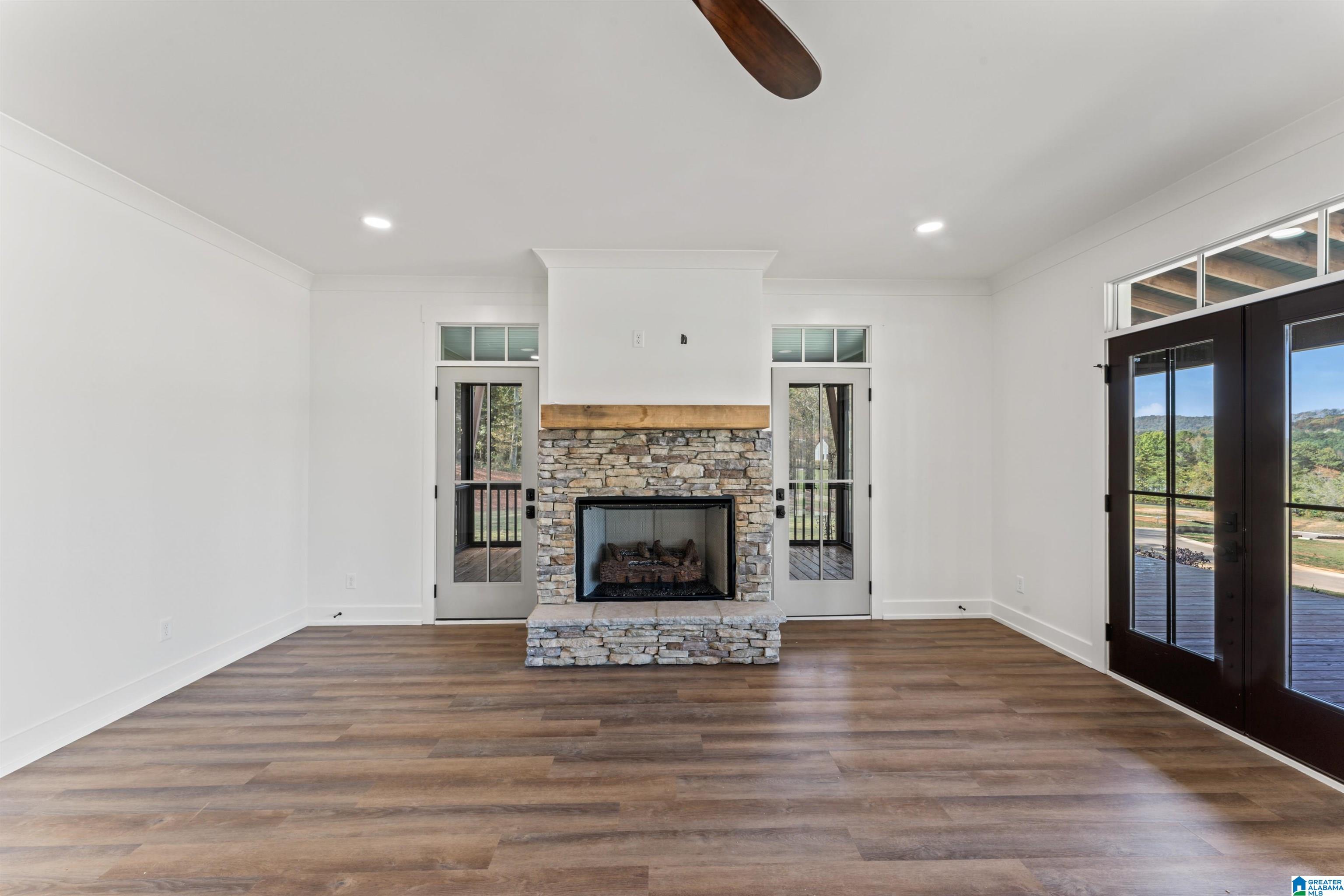 375 JACOBS LOOP