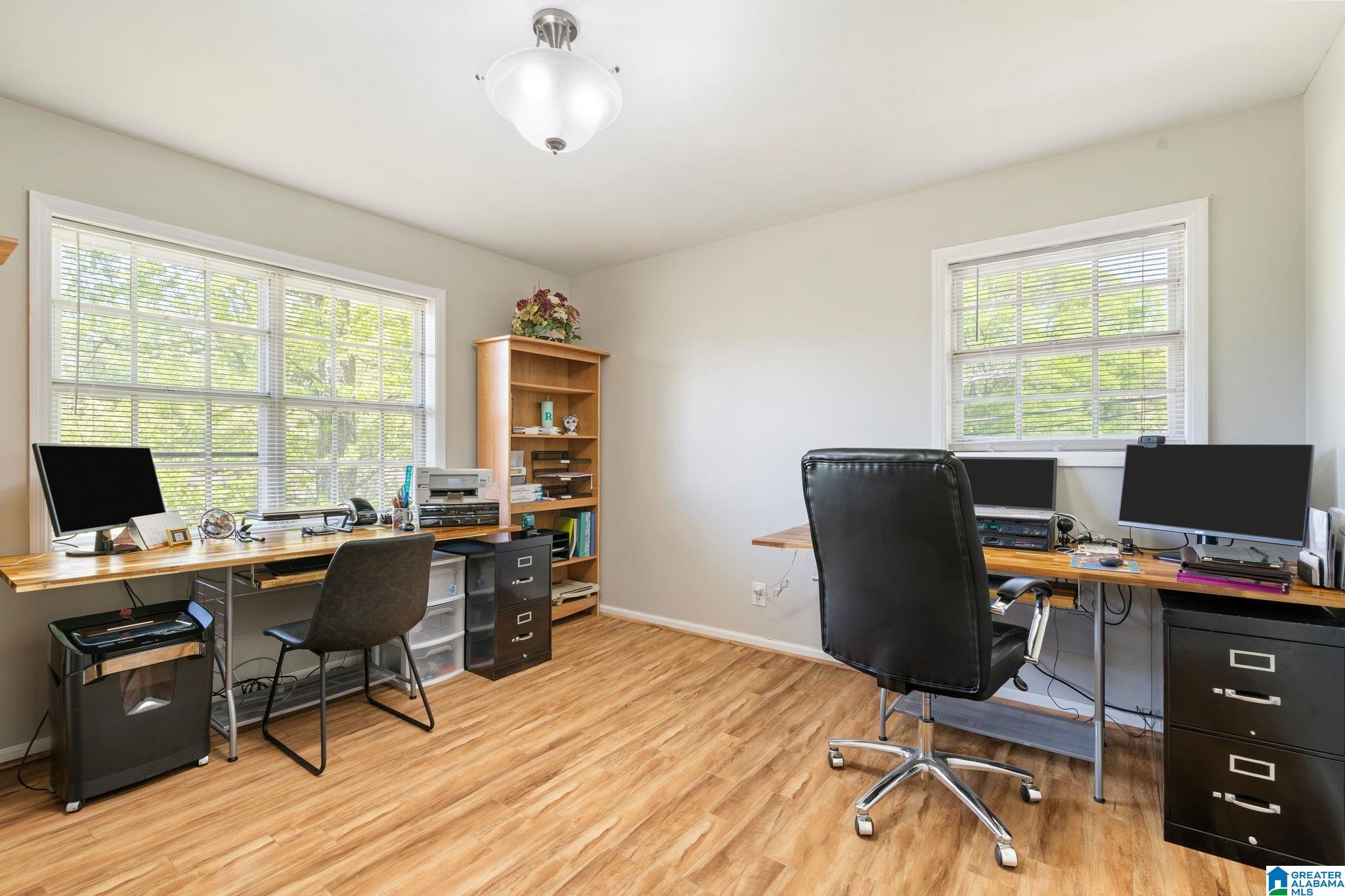 827 SHERMAN OAKS DRIVE