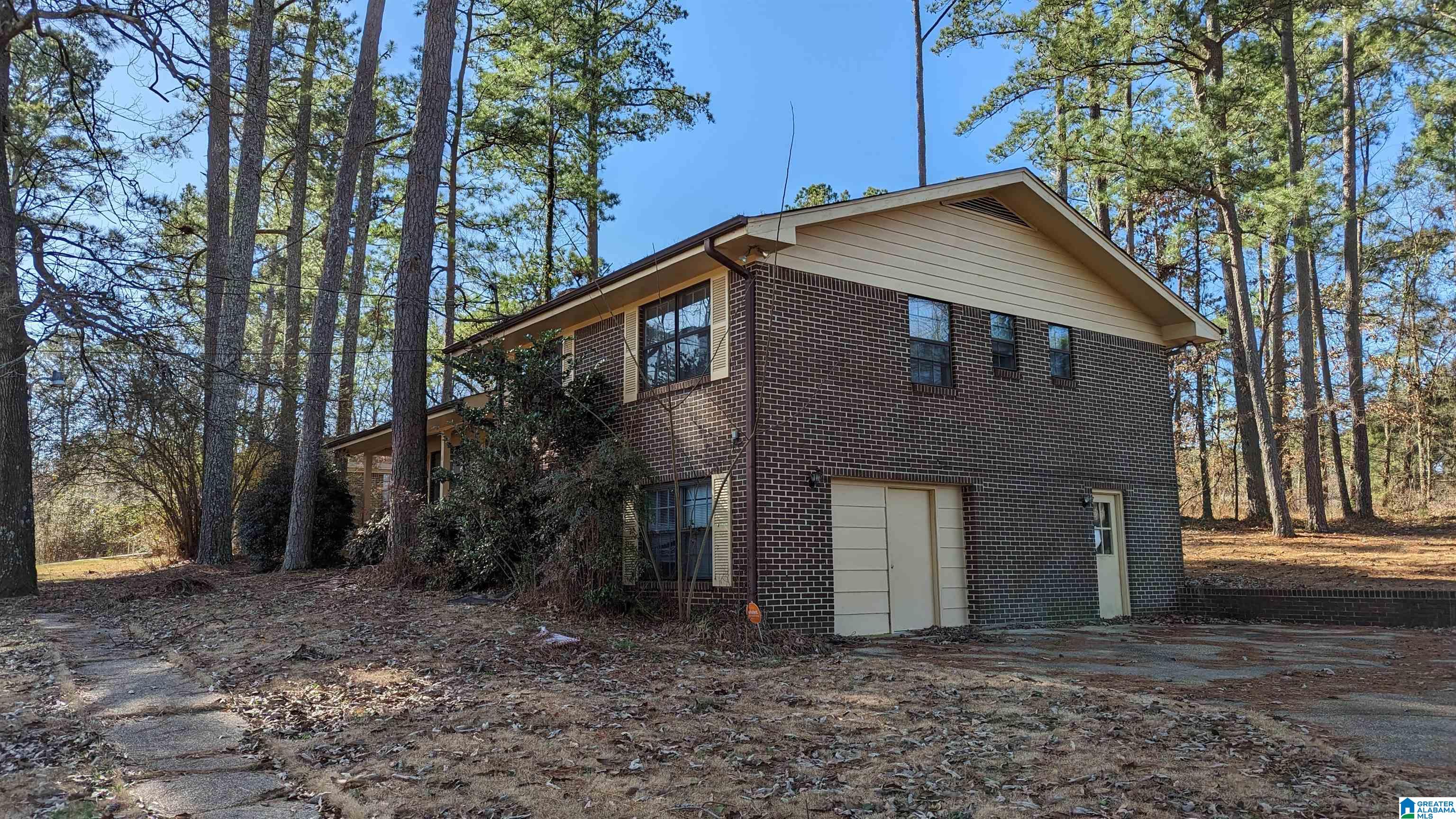 614 SW PINEDALE DRIVE