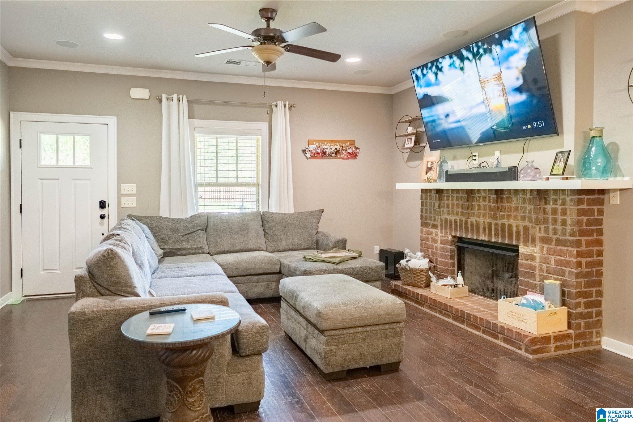 483 LAKE WAY