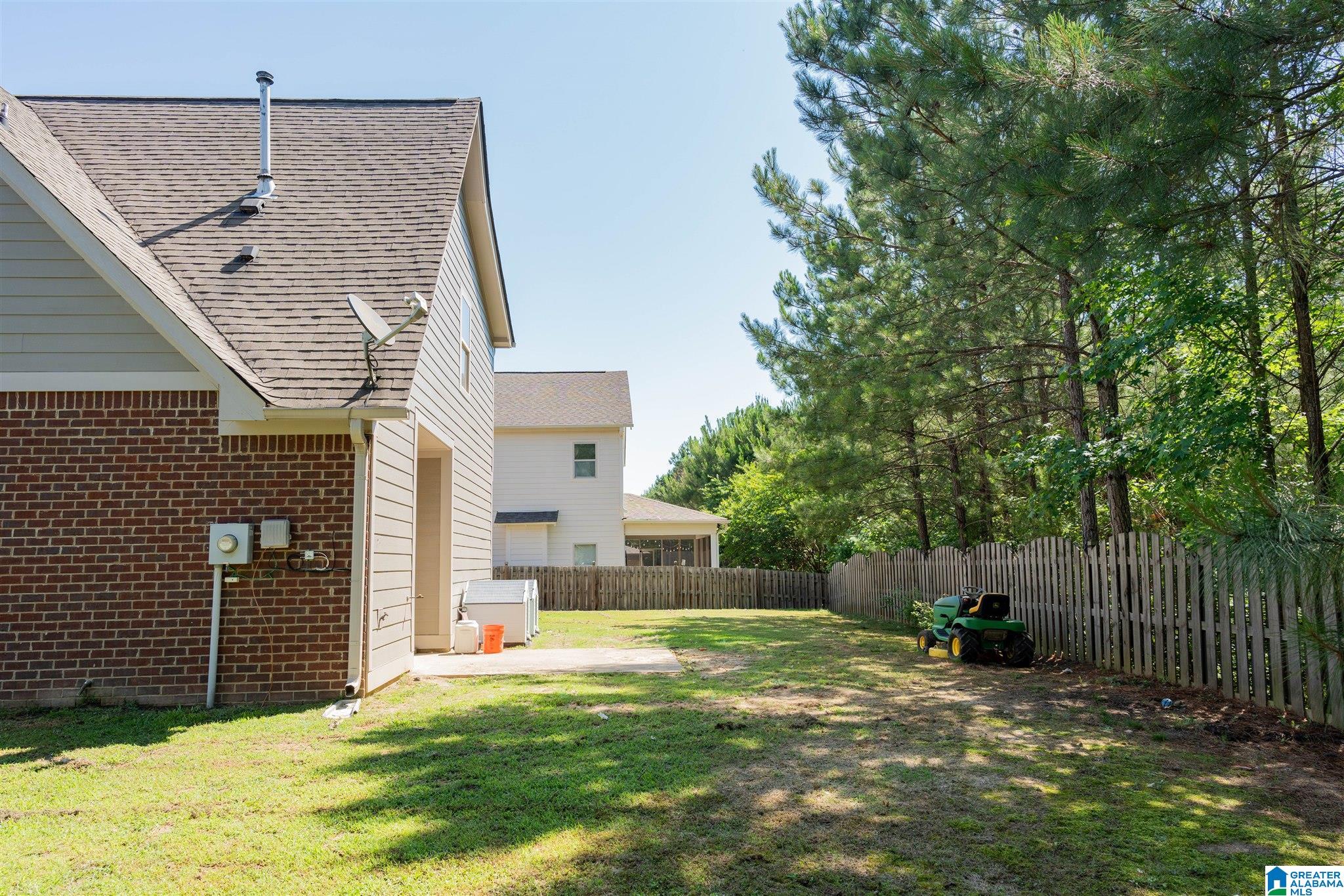 483 LAKE WAY