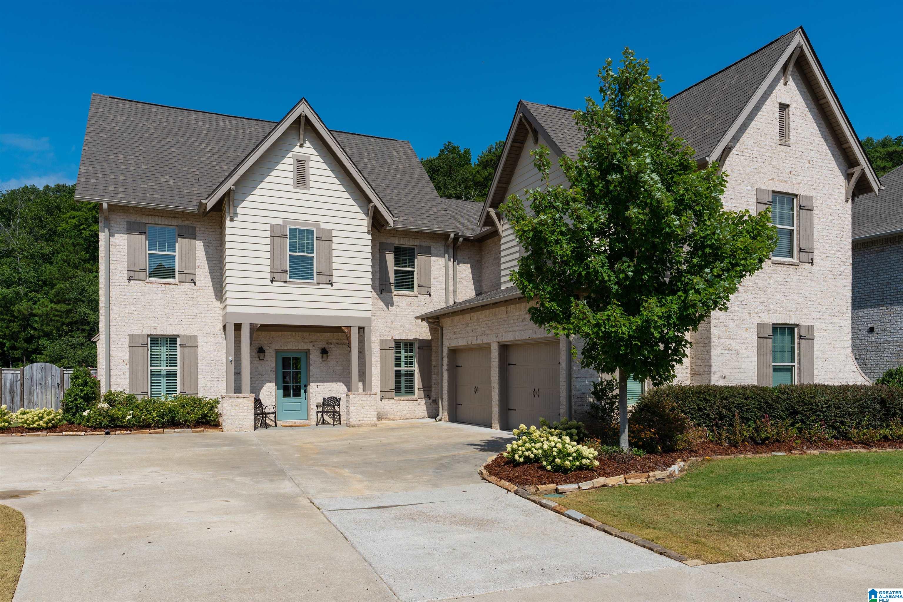 565 GRIFFIN LAKE TRACE