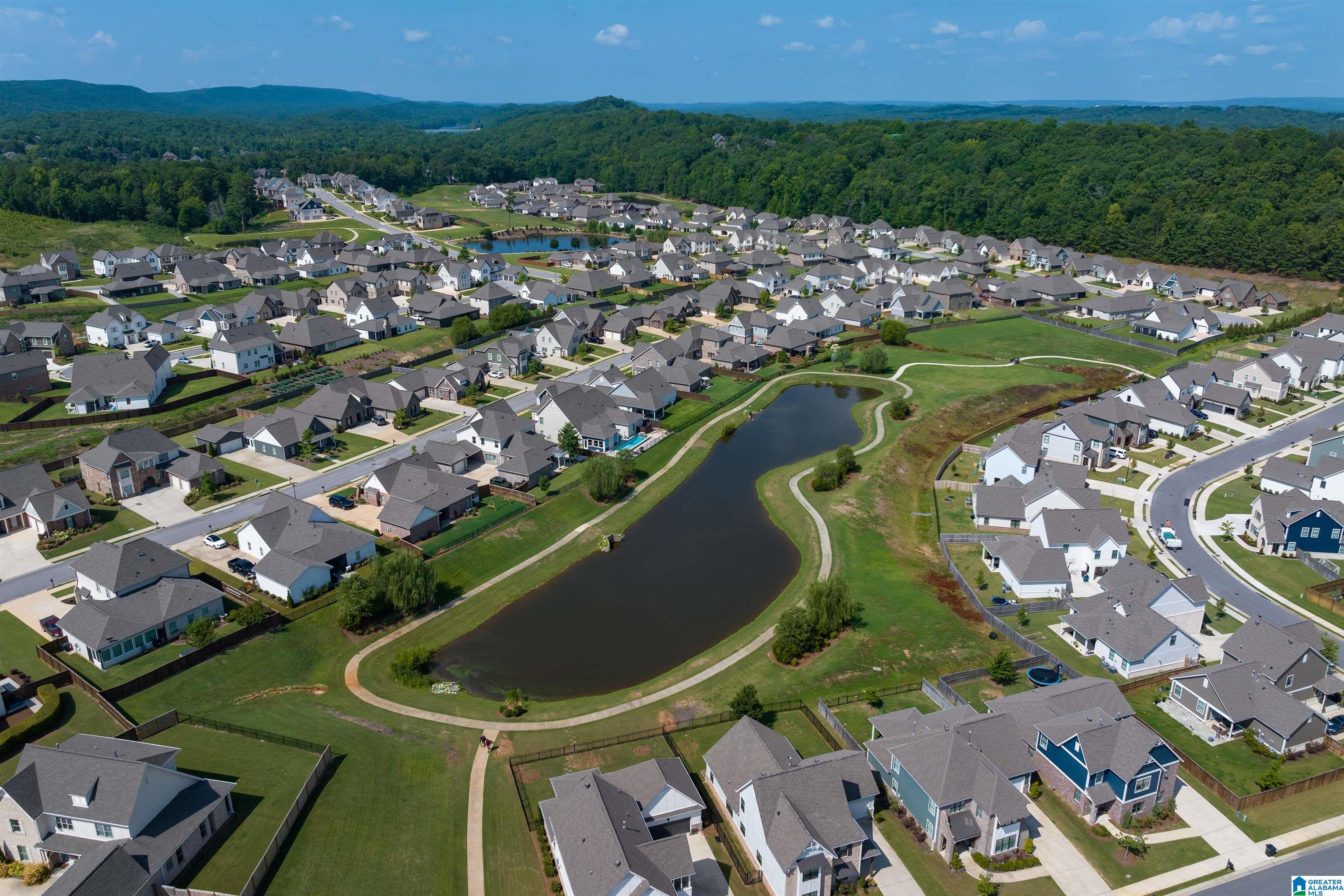 565 GRIFFIN LAKE TRACE