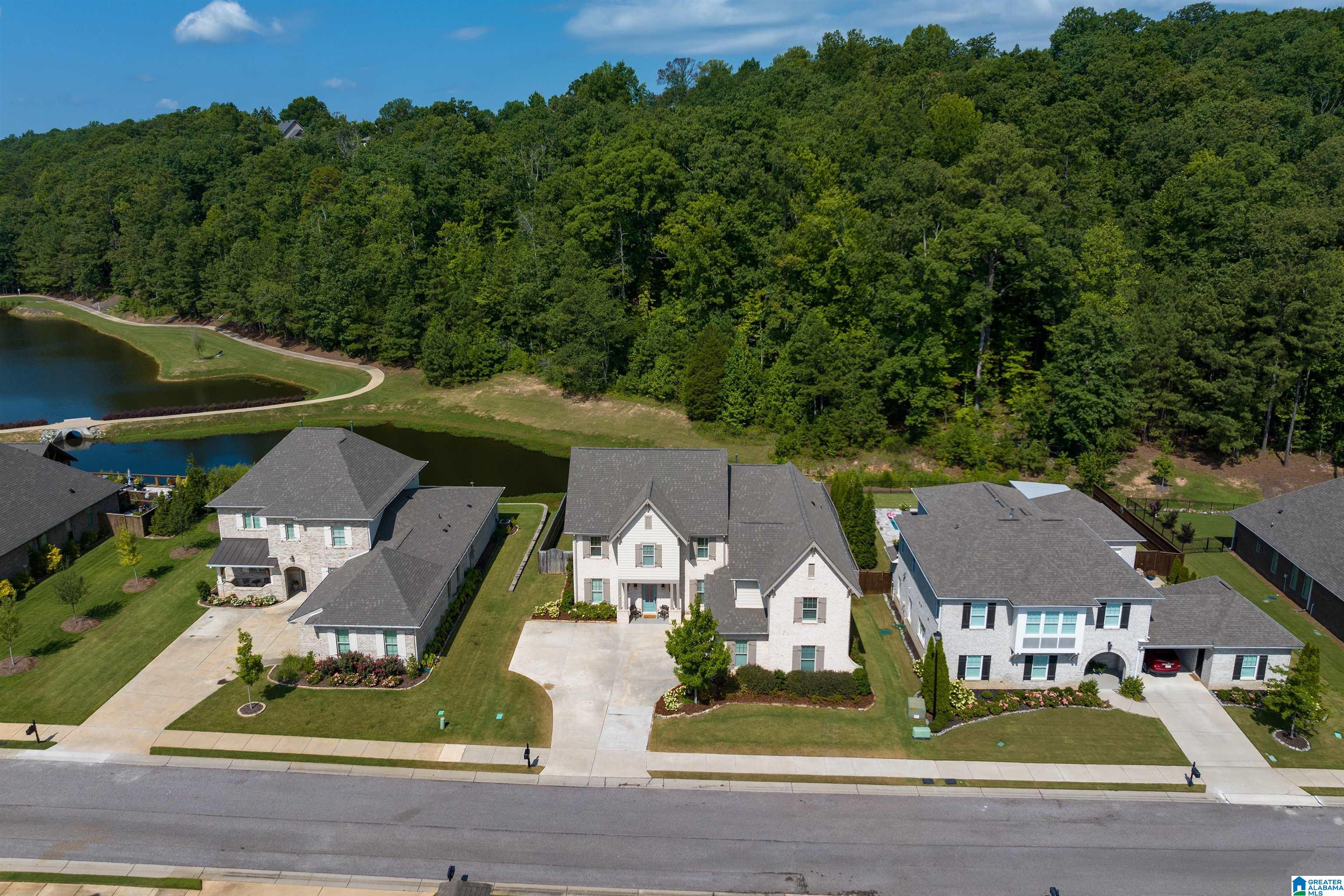 565 GRIFFIN LAKE TRACE