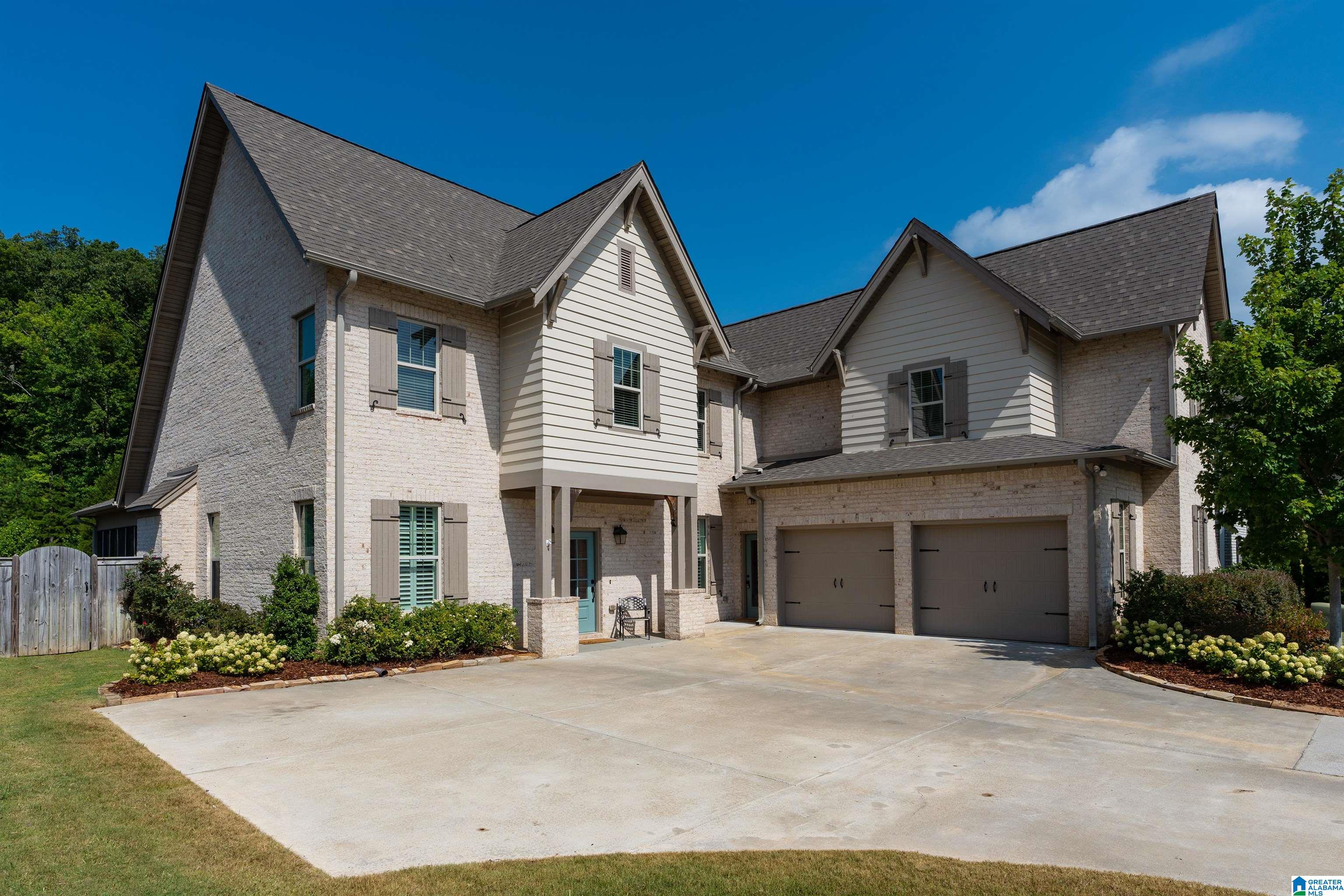 565 GRIFFIN LAKE TRACE