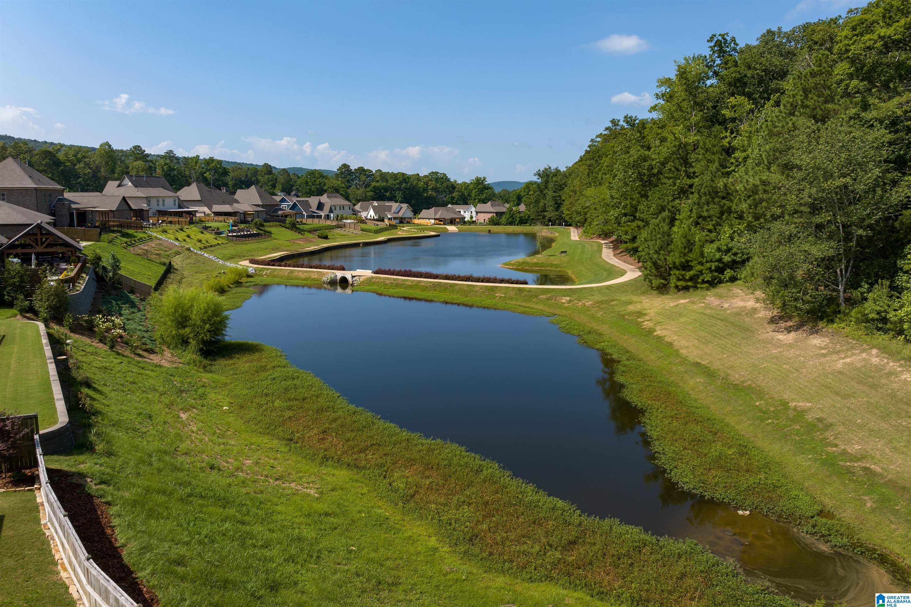 565 GRIFFIN LAKE TRACE
