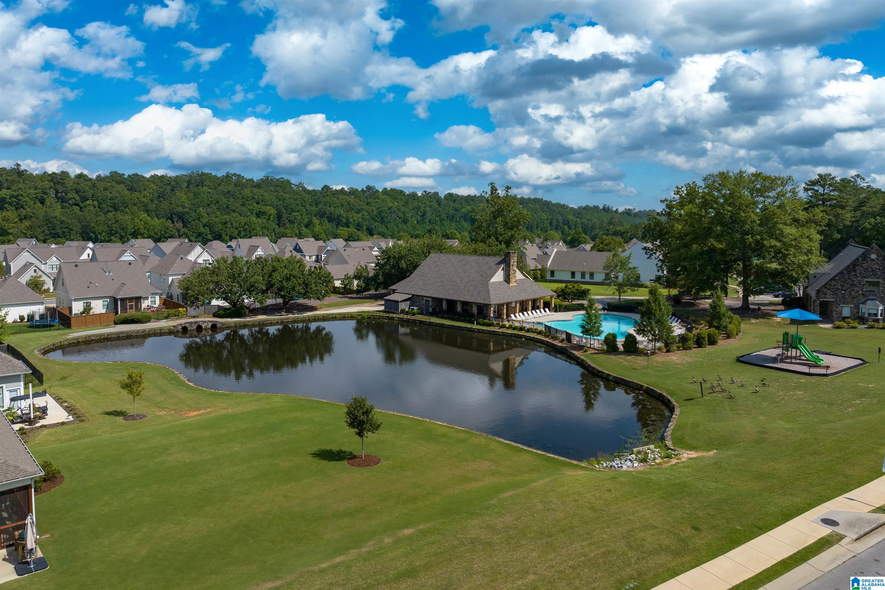 565 GRIFFIN LAKE TRACE
