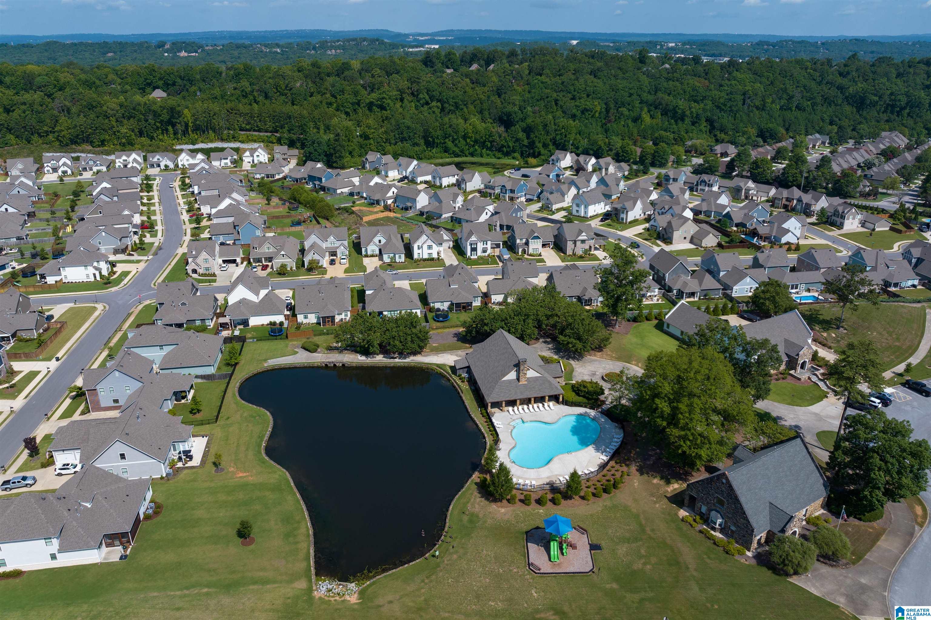 565 GRIFFIN LAKE TRACE