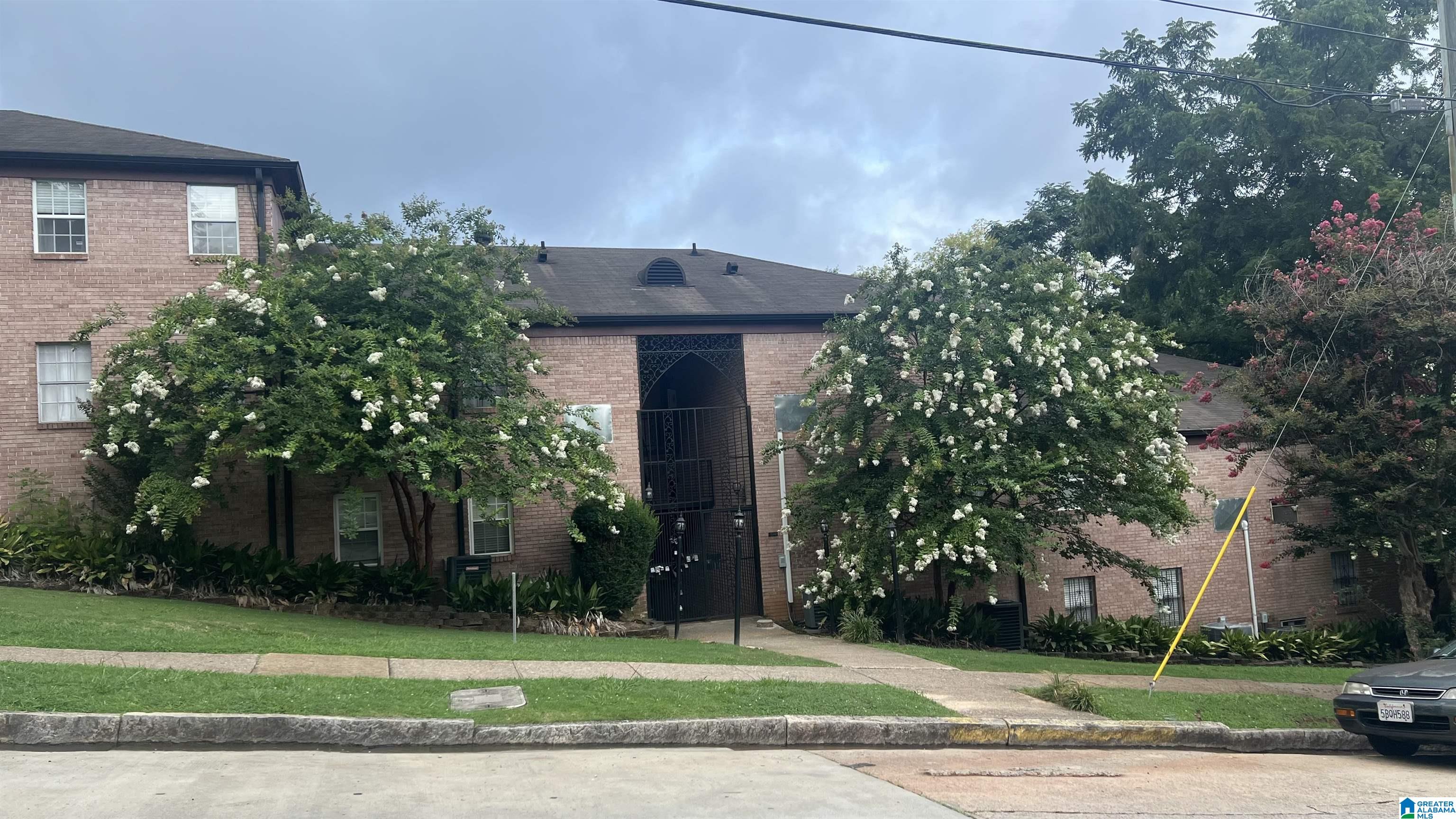 1554 15TH STREET S 1554