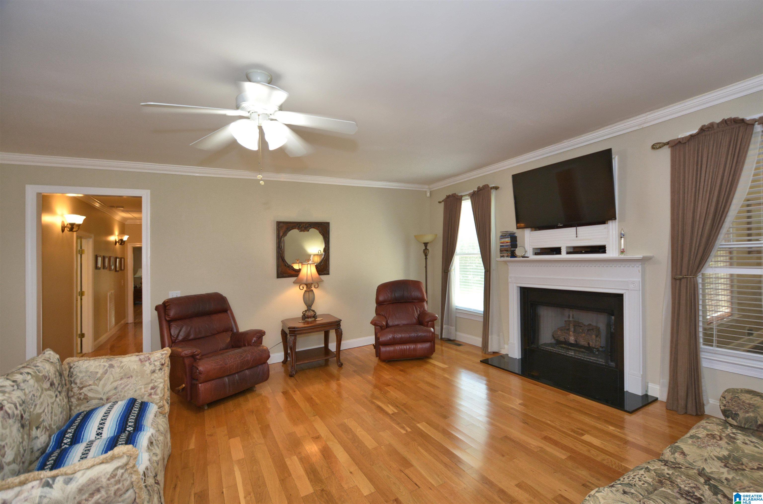525 HIGHWAY 438