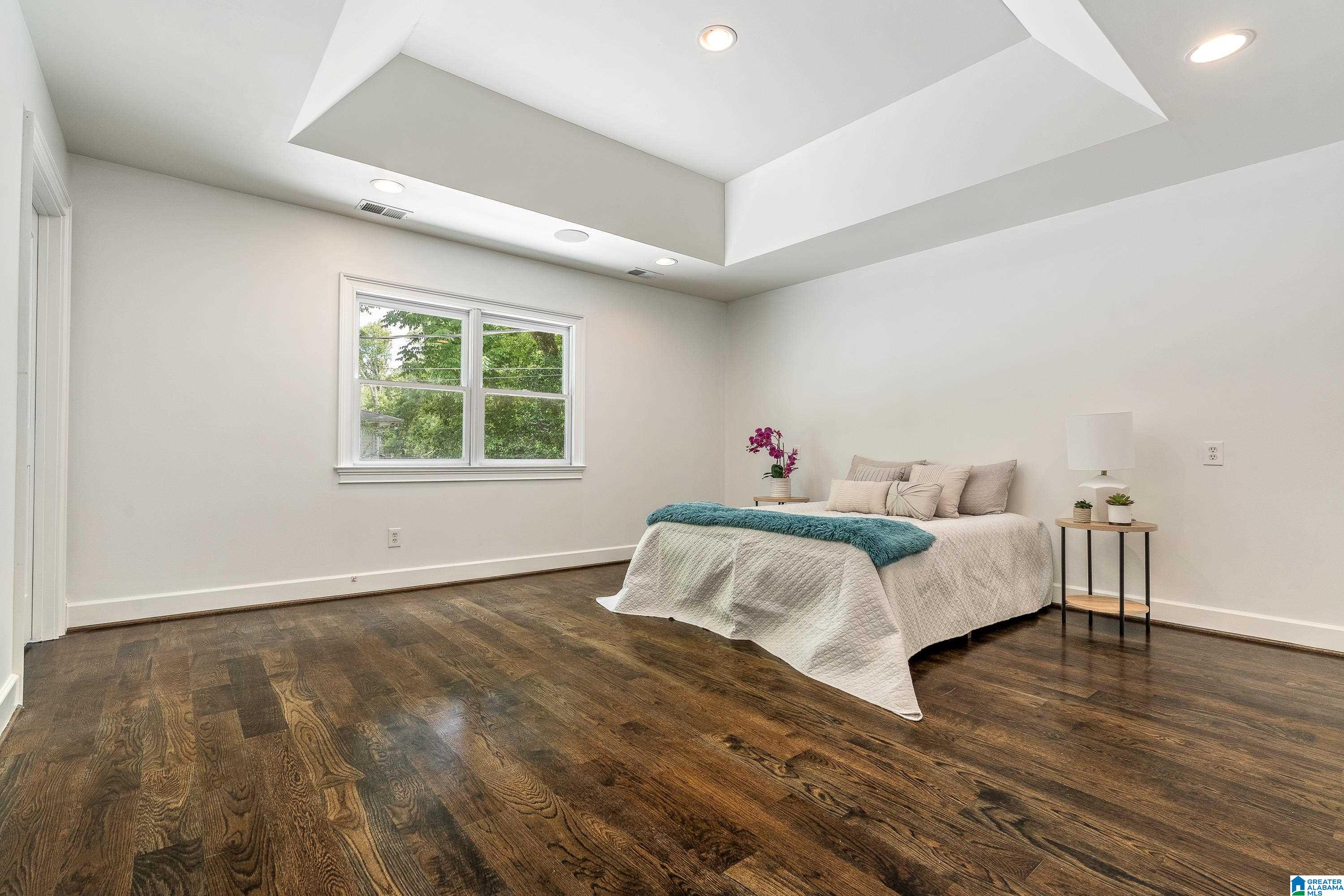 724 CROSSCREEK TRAIL