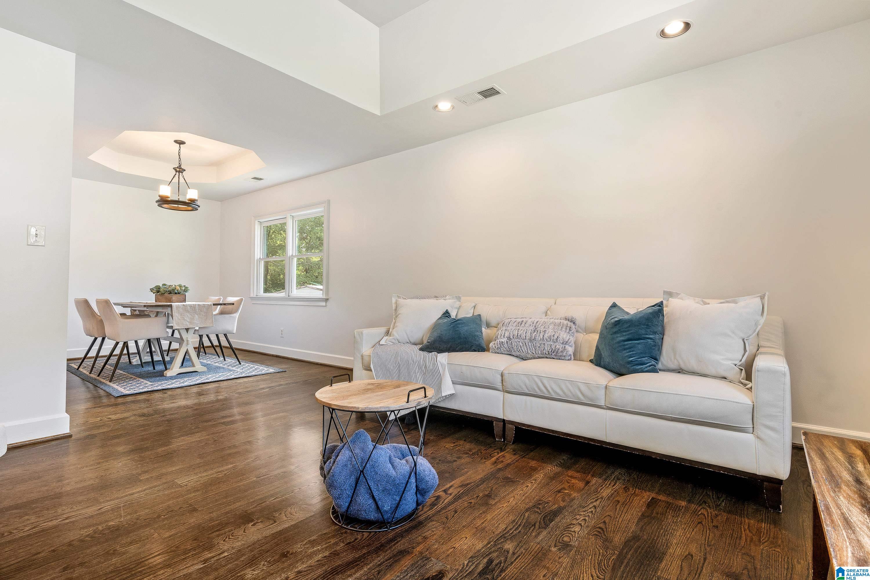 724 CROSSCREEK TRAIL