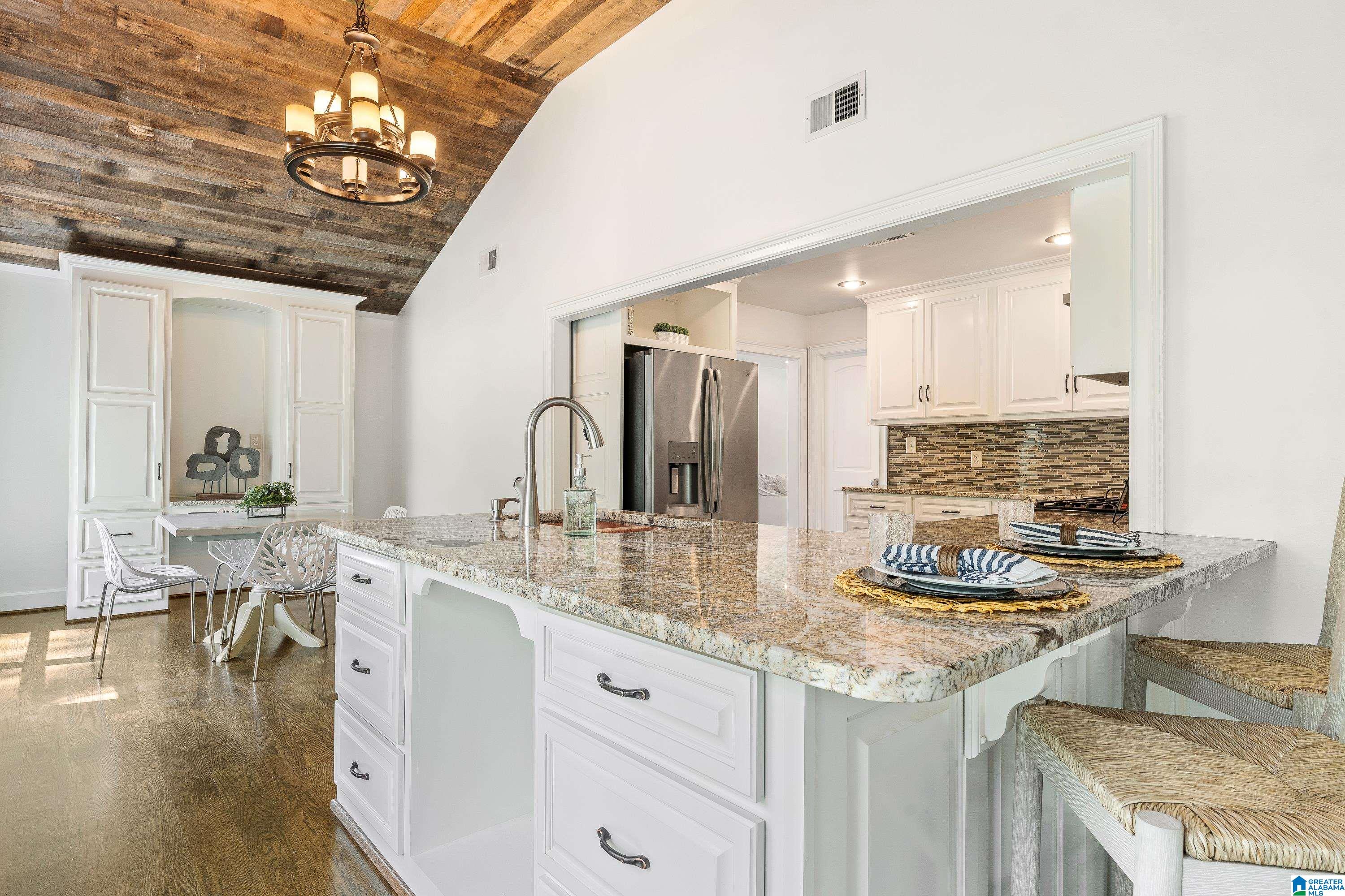 724 CROSSCREEK TRAIL