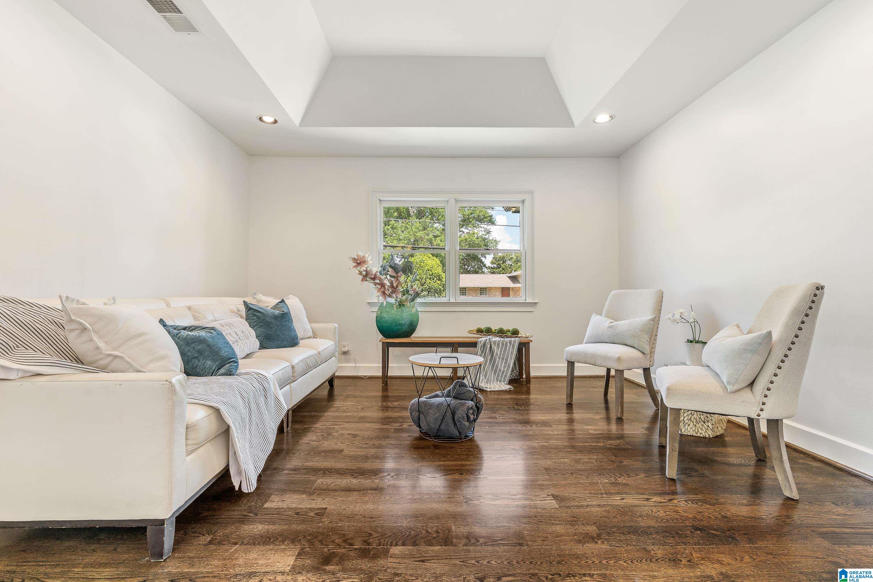 724 CROSSCREEK TRAIL