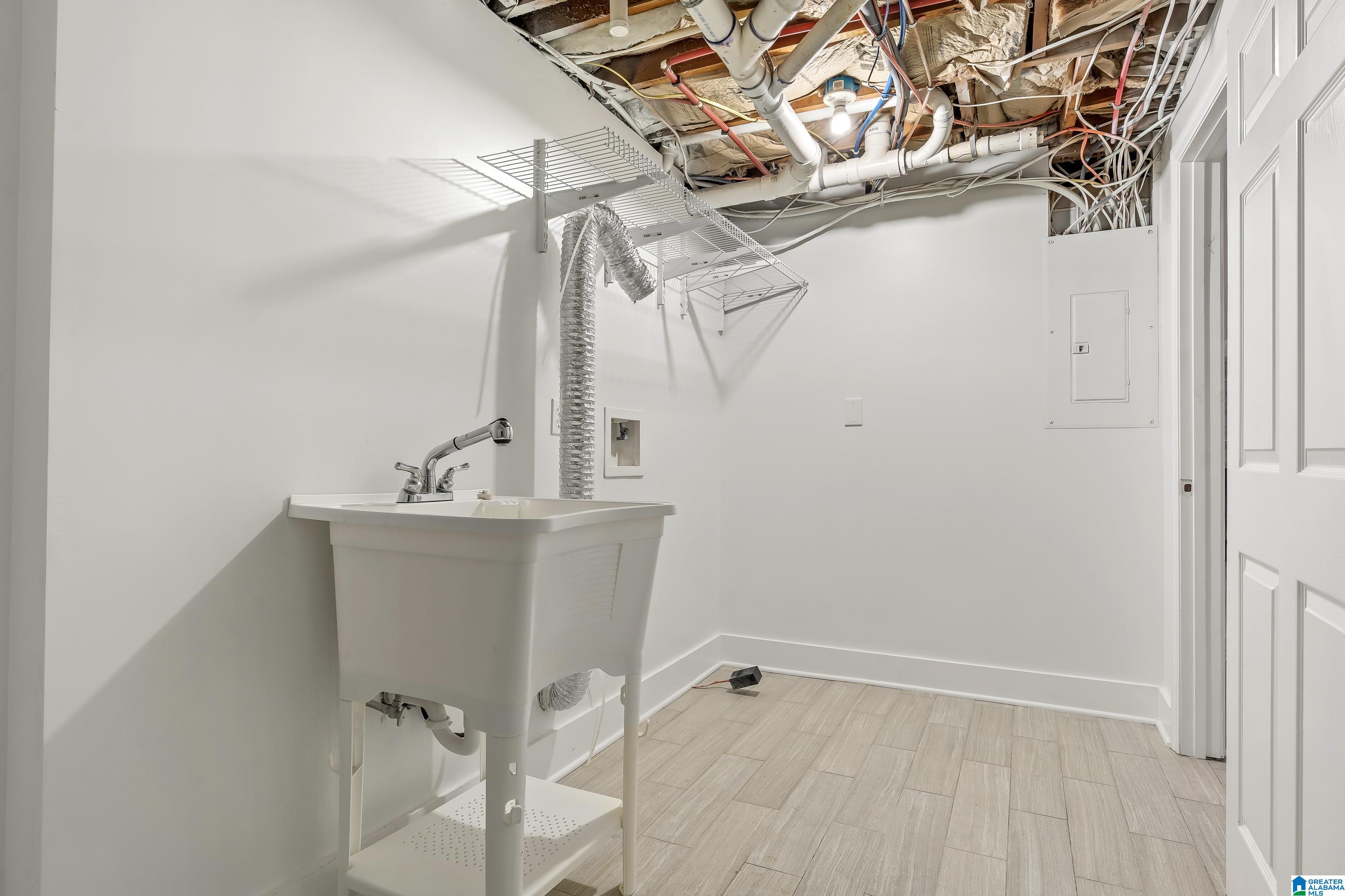 724 CROSSCREEK TRAIL