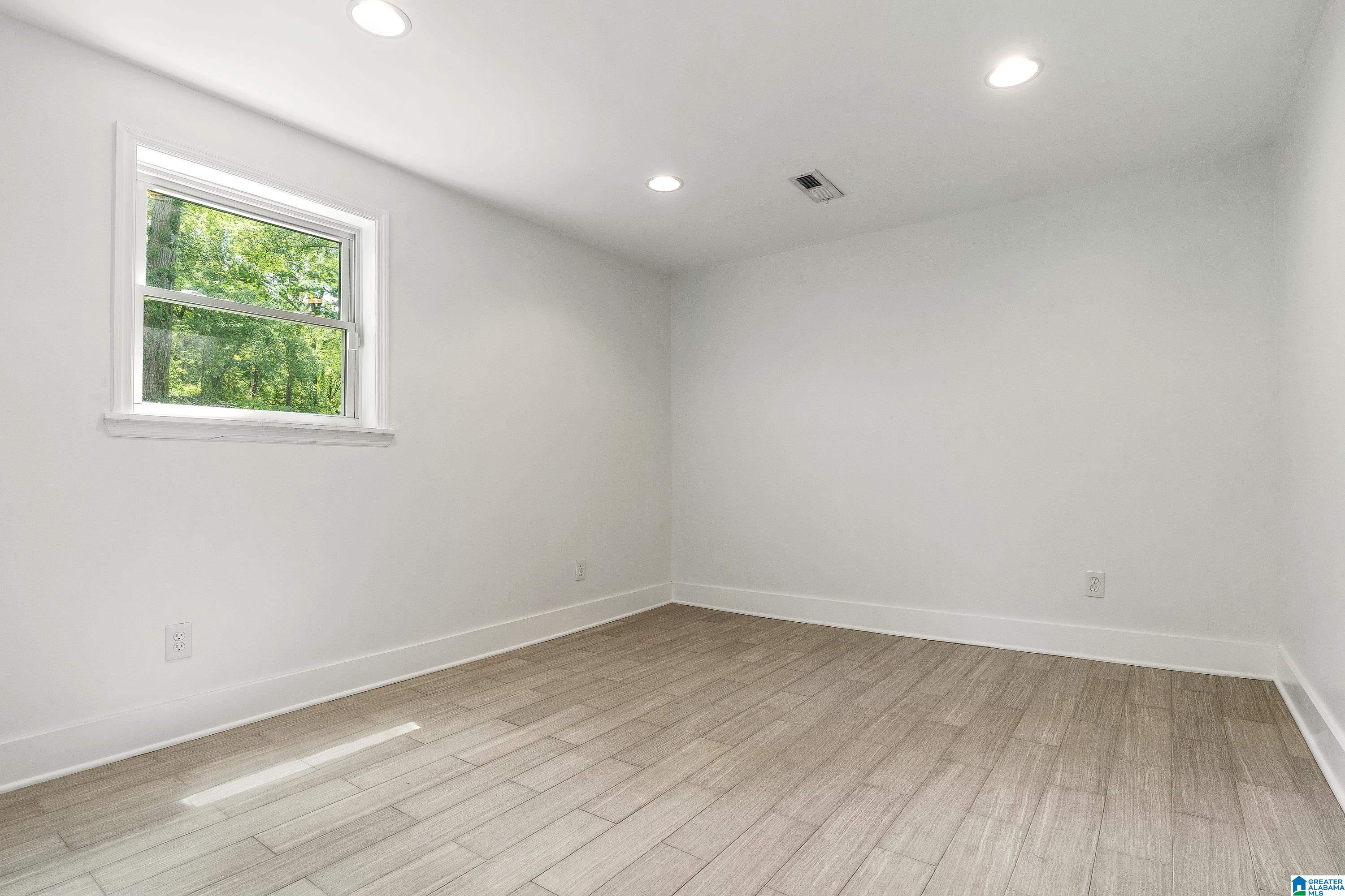724 CROSSCREEK TRAIL