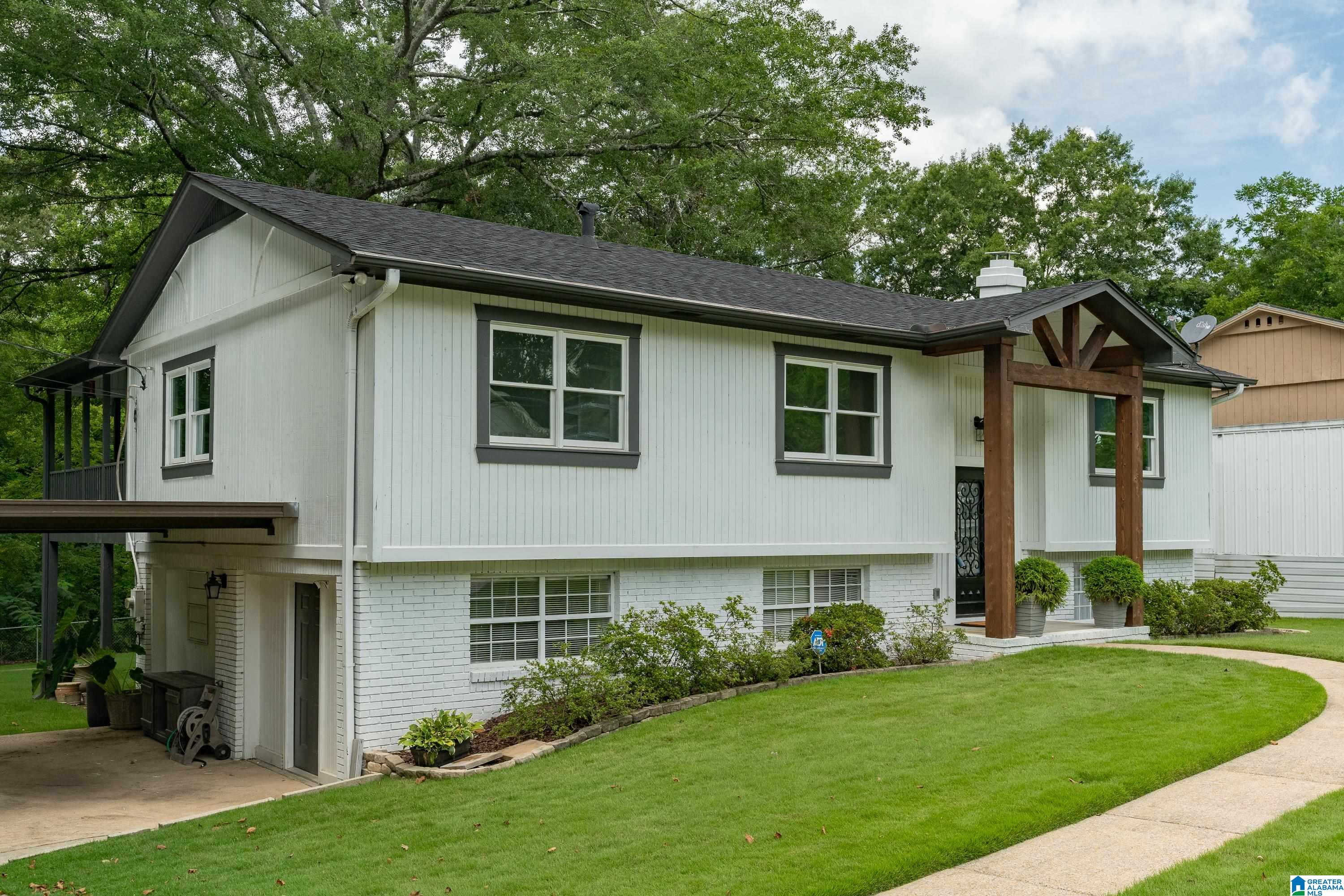724 CROSSCREEK TRAIL
