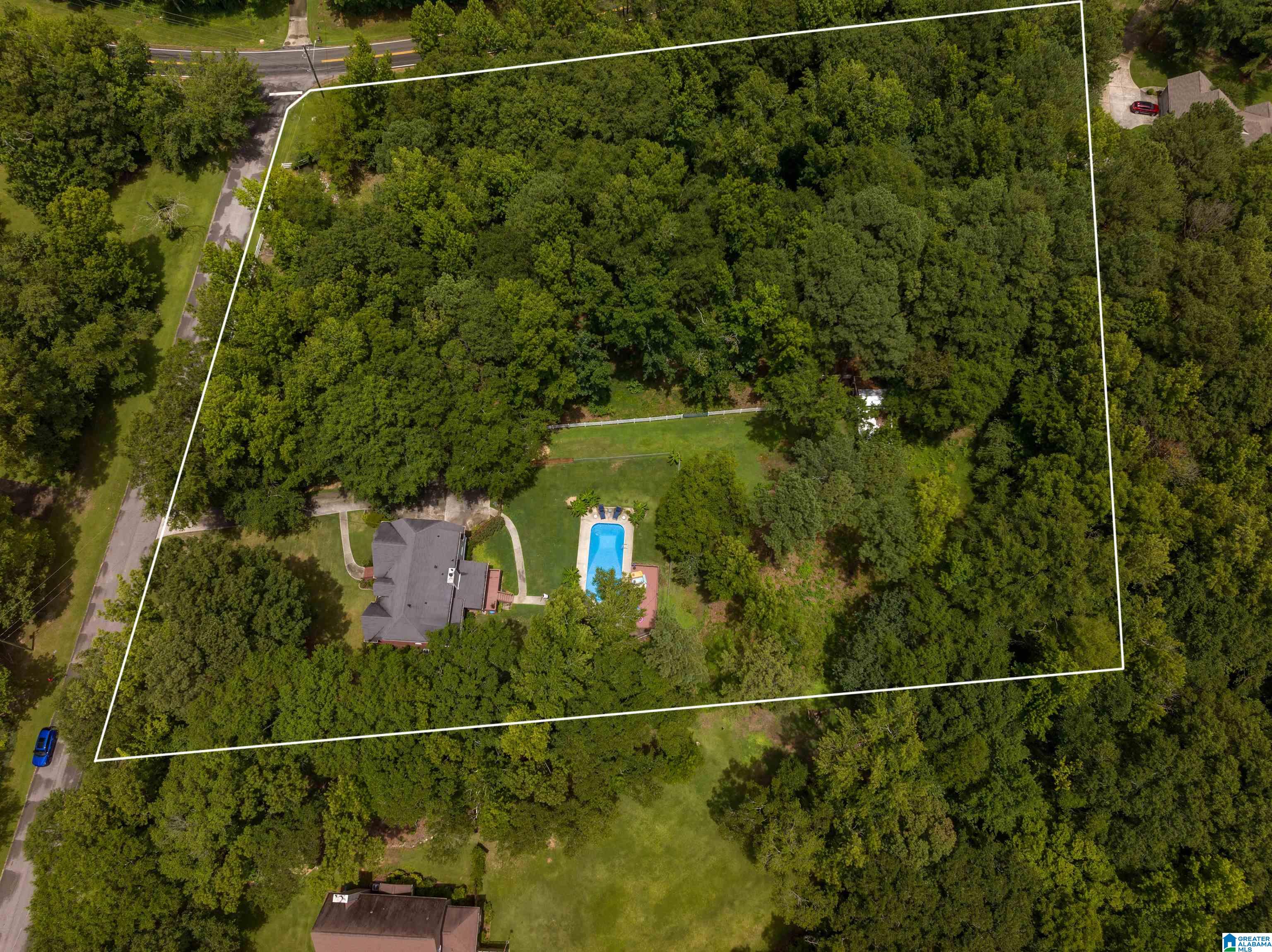 101 LAKEWOOD DRIVE